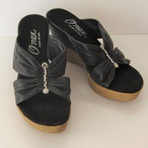 Onex Trinity Black Leather Wedge Sandals Sz 9 M